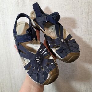 Keen Rose Sandal Navy Closed Toe Strap Hiking Boating Camping Womens Size 6.5
